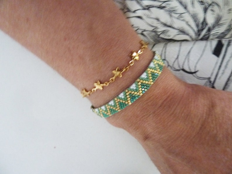 duo bracelet tissé vert et étoiles en acier doré, bohème chic avec perles Miyuki vert doré, combo chic image 3