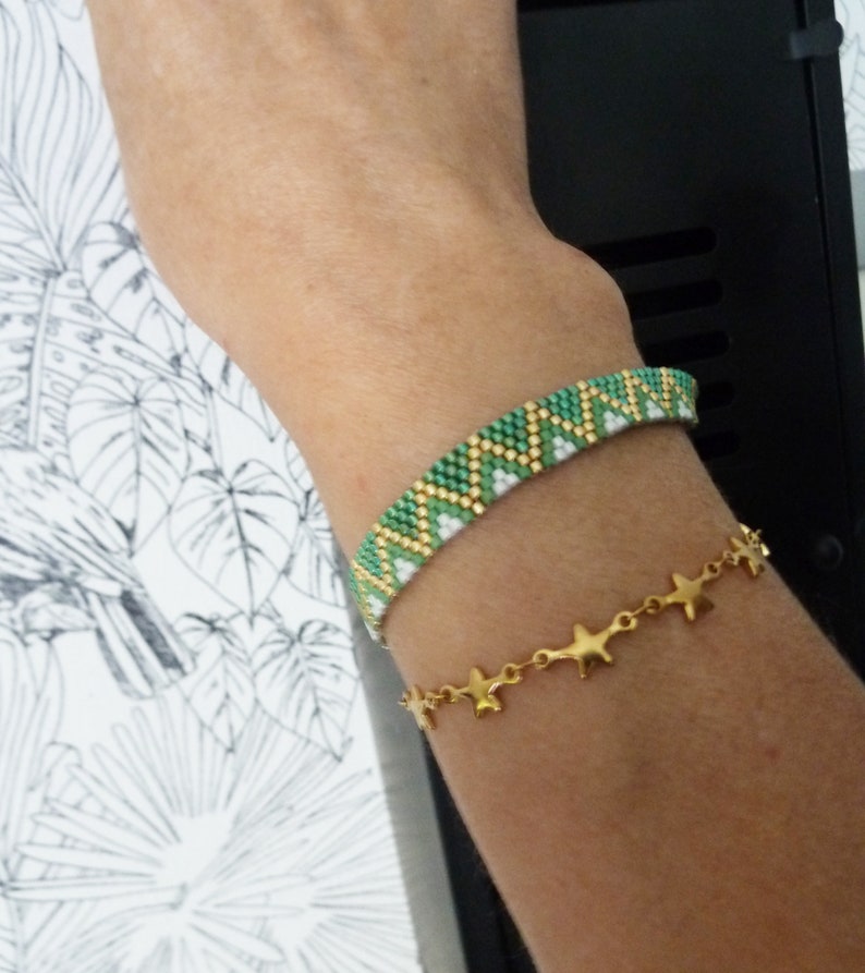 duo armband geweven groen en sterren in goudkleurig staal, boho chic met miyuki parels goudgroen, chique combo afbeelding 4