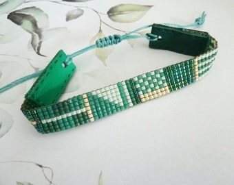 woven bracelet adjustable green tones geometric patterns with green leather, boho spirit