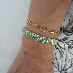 duo armband geweven groen en sterren in goudkleurig staal, boho chic met miyuki parels goudgroen, chique combo afbeelding 2