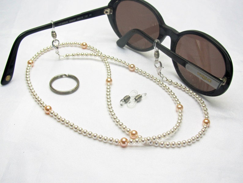 Cordon perlé, chaine de swarovski, collier pour