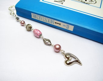 Marque-page métal, perles roses et breloque coeur, marque-livre, cadeau femme, cadeau noël, fait main, unique