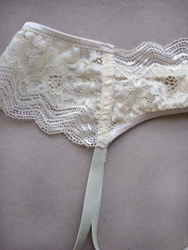 Lace garter belt Ivory garter belt Womens garter belt Sexy Etsy