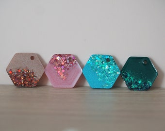 Resin dog tag - Hexagon - Glitter