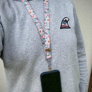 Tour de cou en sangle imprimée recyclée / motif au choix / Mains libres téléphone, clicker, badge