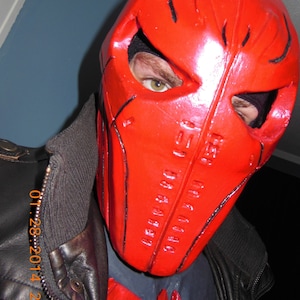 Red Hood Battle Helmet - Deluxe