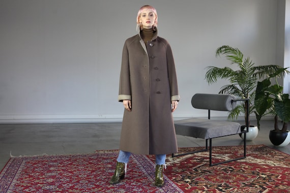 Rare Vintage 90's Burberry Pure Wool Coat in Beige