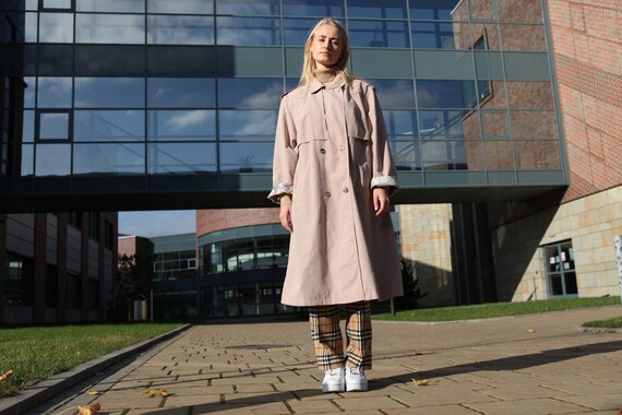 Vintage 90's Oversize Trench Coat in Dust Pink siz