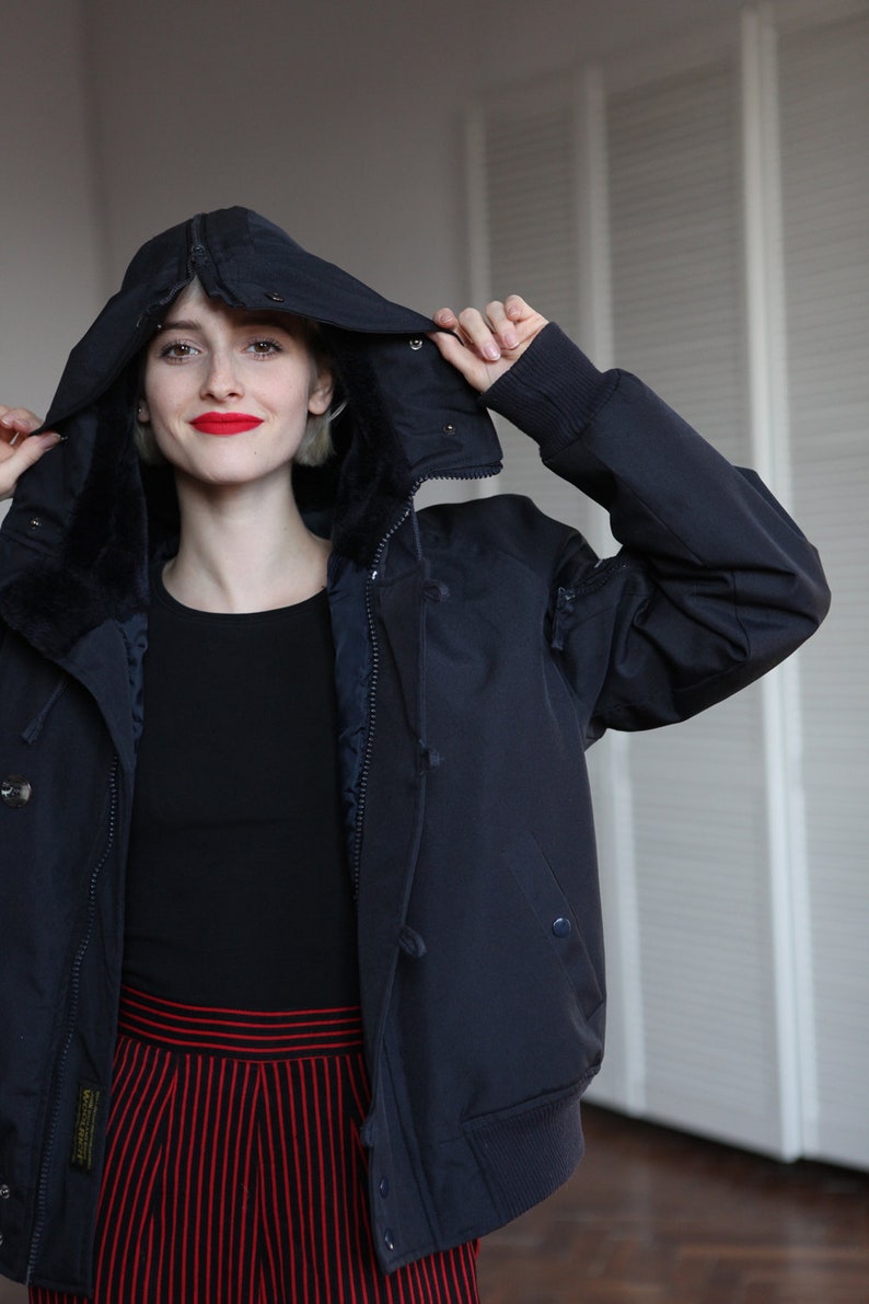 Vintage 90/'s Grunge Bomber Jacket in Navy Blue