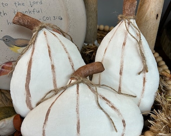 Set/3 Farmhouse Pumpkins