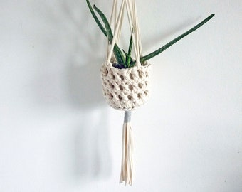 Modern crochet hanging planter, colour hanging planter, modern macrame, modern homewares, houseplant pot hanger, ceiling hung planter