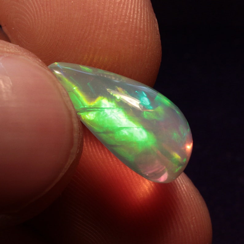 Ethiopian Welo purple crystal opal cabochon with mix pattern