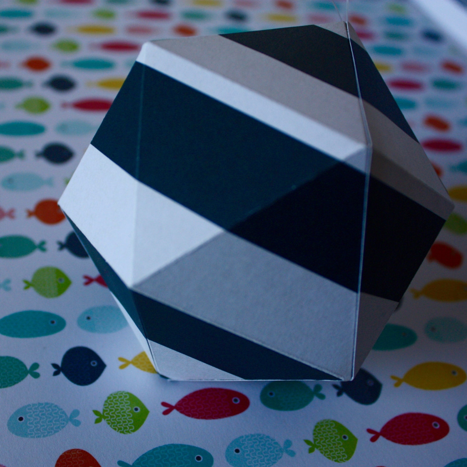 Boule Origami - Rayures Noie et Blanc