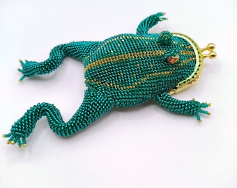 Beaded green frog bag crochet coin purse toad wallet handmade gift