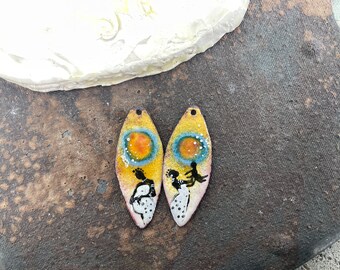 Breloques cuivre émaillé / ethniques, Afrique, femme, enfant/ jaune blanc bleu noir- pièces pour création / artisanal