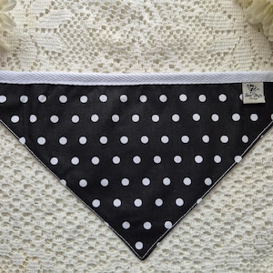 Cotton Dog Scarf &#39;Svarta Prickar&#39;
