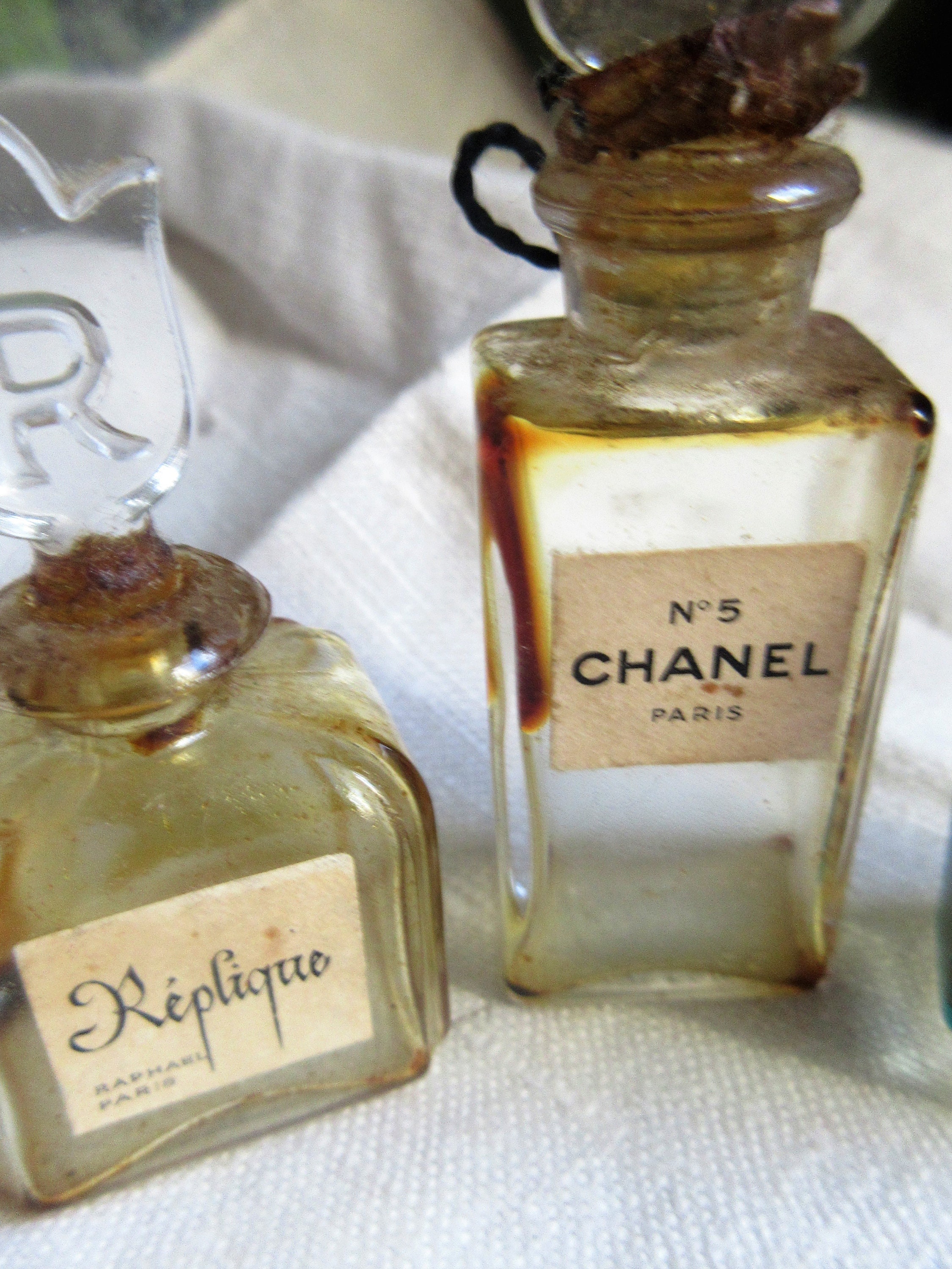 3 Small Perfume Bottles Chanel No.5 Replique by Rafael Eau 