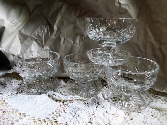 Crystal top dessert dishes