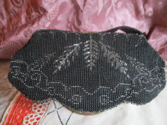 40's black beaded evening bag, silver beaded desi… - image 3