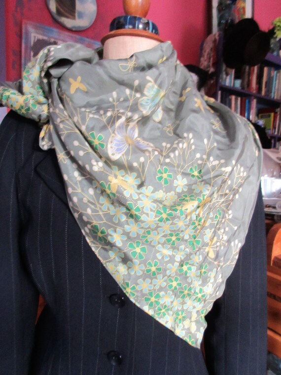 silk shawl, scarf, triangular, grey silk with whi… - image 2
