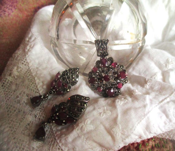 sterling silver/ruby pendant, matching earrings, … - image 1