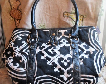 black and white cotton and leather hand/shoulder bag, J Crew, stylish and practical, excellent condition, bold rococo design