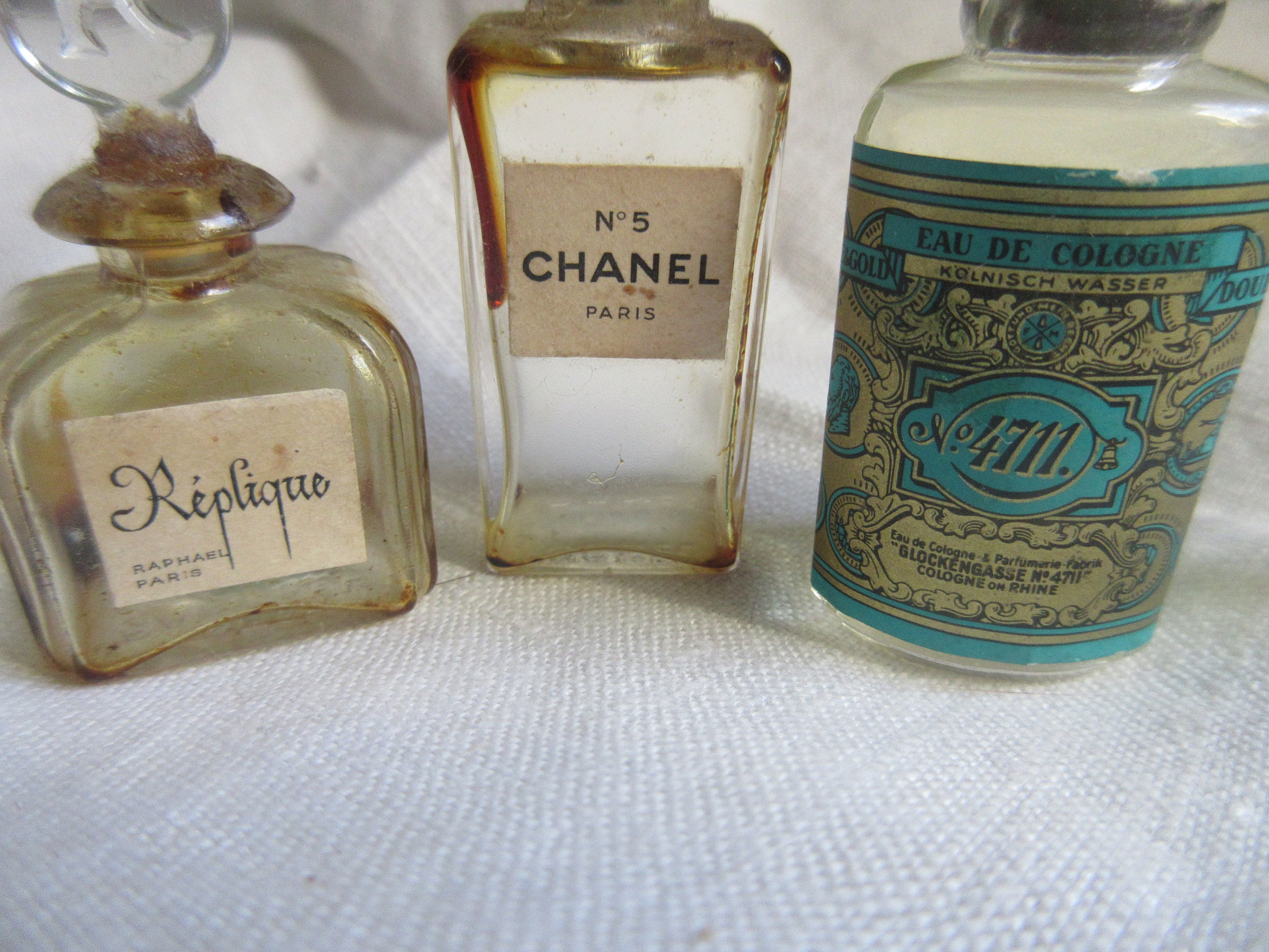 3 Small Perfume Bottles Chanel No.5 Replique by Rafael Eau 