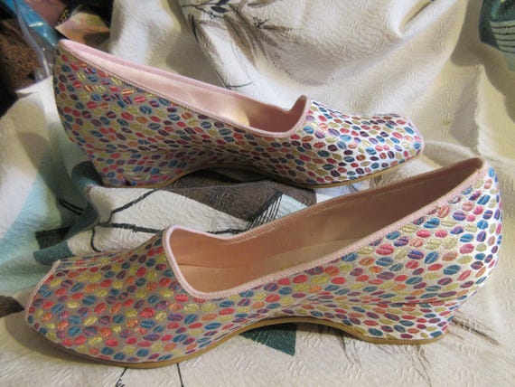 40's/50's vintage pastel satin slippers, open toe… - image 2