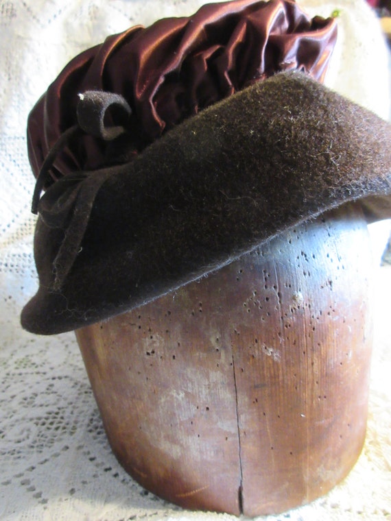 funky 1940's vintage hat, brown felt and sateen, … - image 4