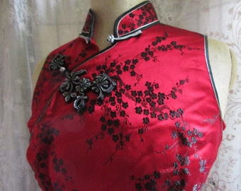 1970&#39;s silk Cheongsam dress, hand made in Hong Kong, red and black, full length, sleeveless, classic, excellent condition, wiggle dress