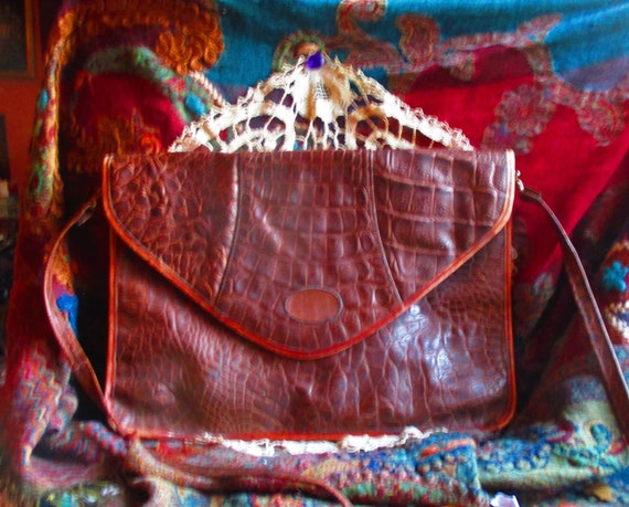alligator leather cross shoulder carry bag, 1970'… - image 1