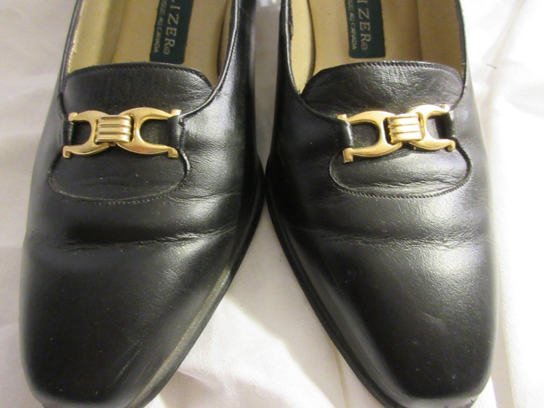 naturalizer black patent loafers