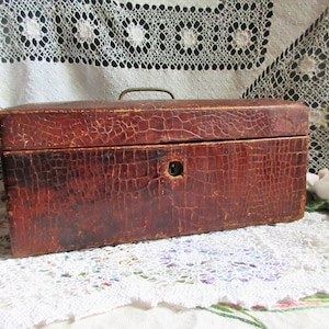 イギリスアンティーク　クロコのボックス il_300x300.3342279316_4nmc.jpg