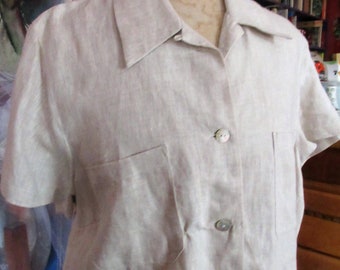 beige linen blouse, Esprit, short sleeved, long size 12, long,collar, front pockets, side slits, carefree styling, excellent condition