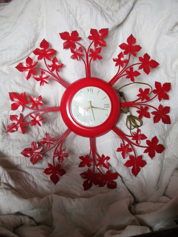 1950〜1960 UNITED Sunburst Clock 50s 60s Authentic 1950's Vintage Red Starburst Wall Clock, Working, United