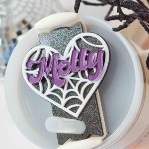 Heart Shaped Spider Web Halloween Stanley Name Plate Lid Toppers Retro Fall Spooky Accessories Personalized Name Tag for Tumbler 40 30 20 oz
