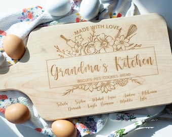 Personalized Cutting Board Grandma's Kitchen Mother's Day Gift for Mom Grandma Nana Custom Engraved Board Kitchen Decor with Grandkid Names