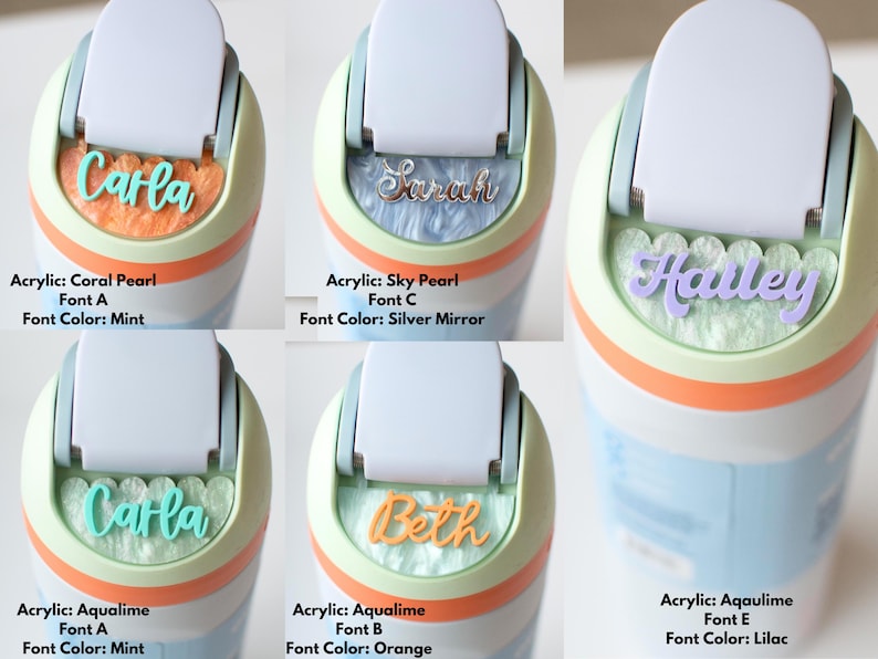 Puede incluir: Primer plano de varias botellas de agua personalizadas. Cada botella presenta un nombre diferente en una fuente y color &uacute;nicos, como "Carla" en menta, "Sarah" en plata y "Halley" en lila. Las botellas tienen un esquema de color pastel.