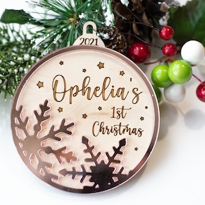 Name Ornament Christmas/ Baby&#39;s First Christmas New Baby Boy Girl/ Gift from Grandma/ New Mom Baby Shower Gift/ Personalized Custom Bauble