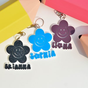 Retro Flower Keychain for Backpack Kid&#39;s Bag Tag Back to School 1st First Glitter Kid&#39;s School Supply Girl&#39;s Name Tag Flower Power