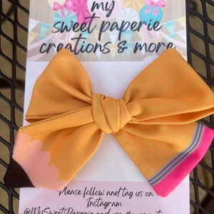 Pencil Hair Bow, 1st day of school outfit, Pencil Bow, School Hair Bow, preschool hair bow, kindergarten hair bow, First Day of School Bow