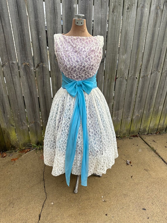 1950s Vintage Lace Prom dress - Gem