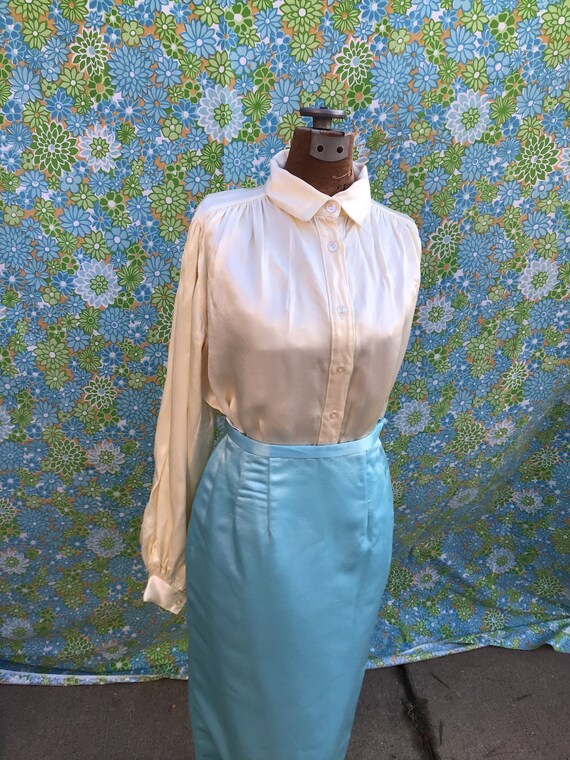 1960s Satin balloon sleeve top - image 5