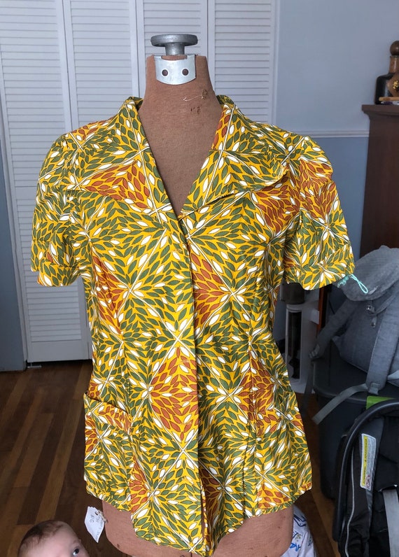 1960s Yellow pattern blouse