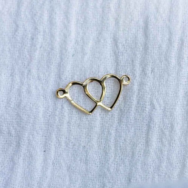 Overlapping hearts connector charm, gold filled, two heart connector, gold filled heart connector charm, permanent jewelry, CN114