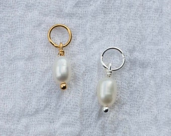 Freshwater pearl charm, .925 sterling freshwater pearl pendant, 18k gold plated freshwater pearl pendant, CH66