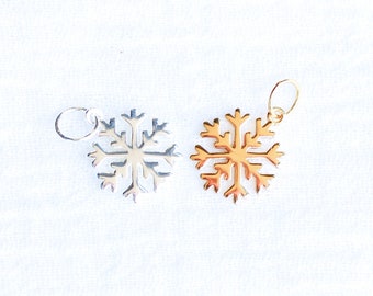 Snowflake charm, .925 sterling silver snowflake pendant, 18k gold plated snowflake pendant, Christmas theme charms, CH46