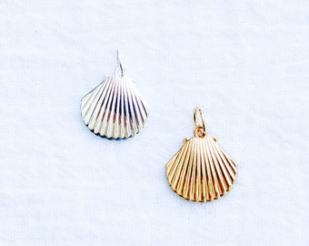 Flat scallop shell charm, .925 sterling pendant, gold plated pendant, charm, CH113
