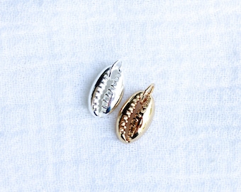 Cowrie shell charm (12mm), .925 sterling shell pendant, 18k gold plated shell pendant, CH116