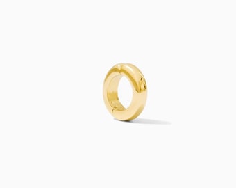 7.5mm plain circle charm enhancer, 18k gold vermeil, holder for necklace, circle charm holder, bulk jewelry supplies, wholesale jewelry, F17